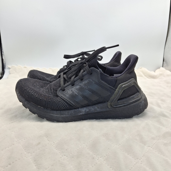 Women's Adidas Ultraboost 20 Running Shoes. Size: 7 - Picture 5 of 15